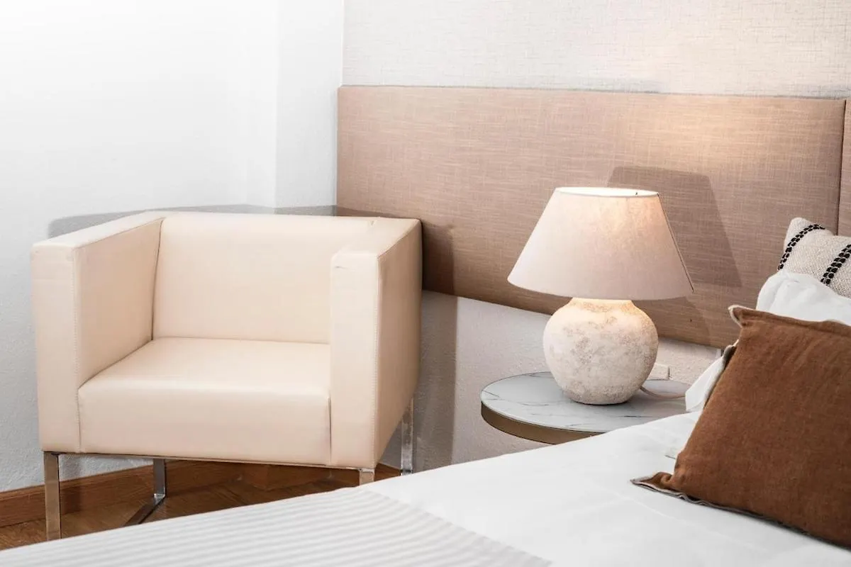 Beatas Central Espectacular Nueva Vivienda En Centro Historico Sinese Design Homes Malaga Apartment