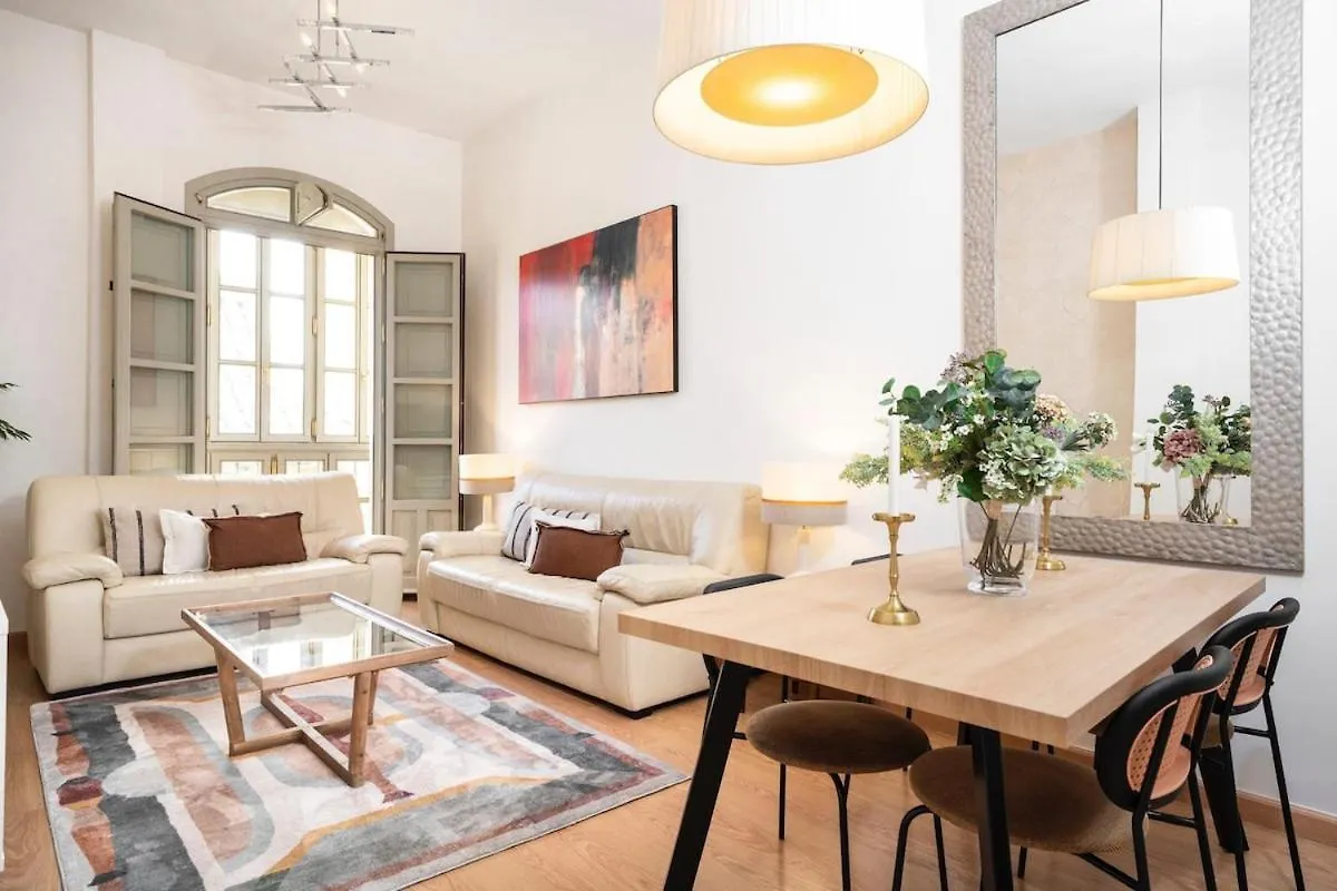Beatas Central Espectacular Nueva Vivienda En Centro Historico Sinese Design Homes Malaga