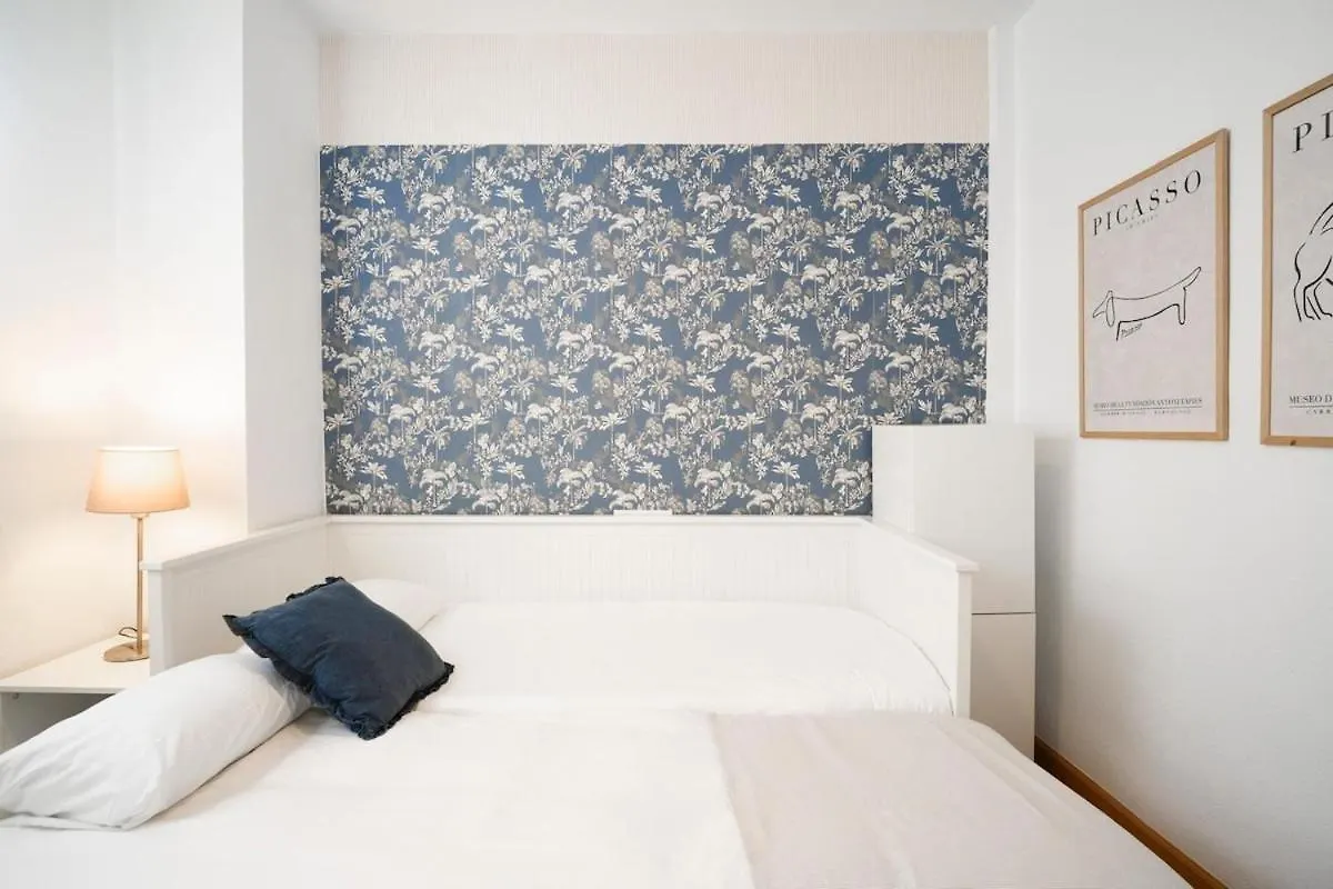 Beatas Central Espectacular Nueva Vivienda En Centro Historico Sinese Design Homes Malaga